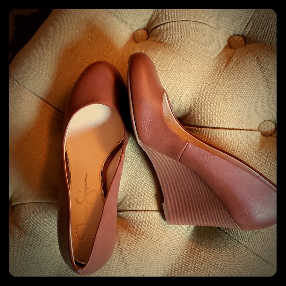 Jessica Simpson Wedges